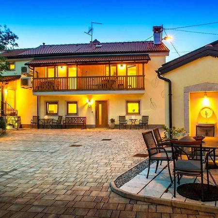 Zenja - Nature Property - Garden - Parking Yard Дівача Екстер'єр фото